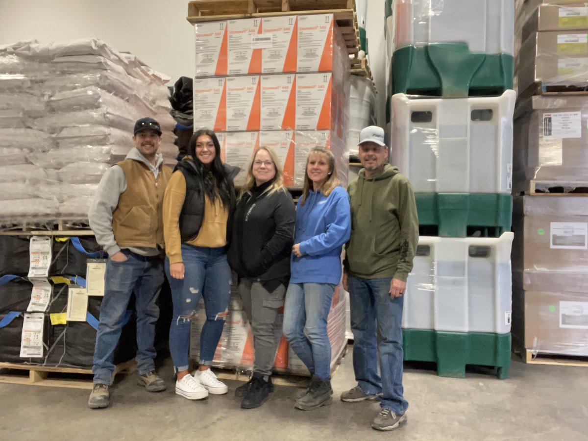 Congratulations to ⁦<a href="/HoldingsAgro/">AgroPlus Holdings</a>⁩ #AgroPlus Staff on your 2 year Anniversary .Time fly’s when your having fun !!  Thanks to all the customers for supporting Local Independent Business.Tanner, Devin, Tracey, Sarah and Tom,(Kasey missing) -Thankyou for all your hard work .