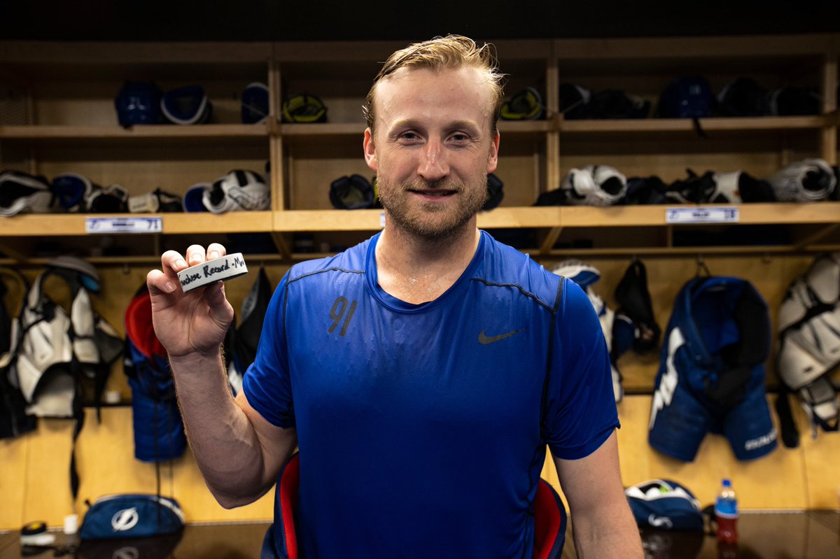 TBLightning's tweet photo. Mandatory puck photo 🤗 https://t.co/5tNRBGzMgZ