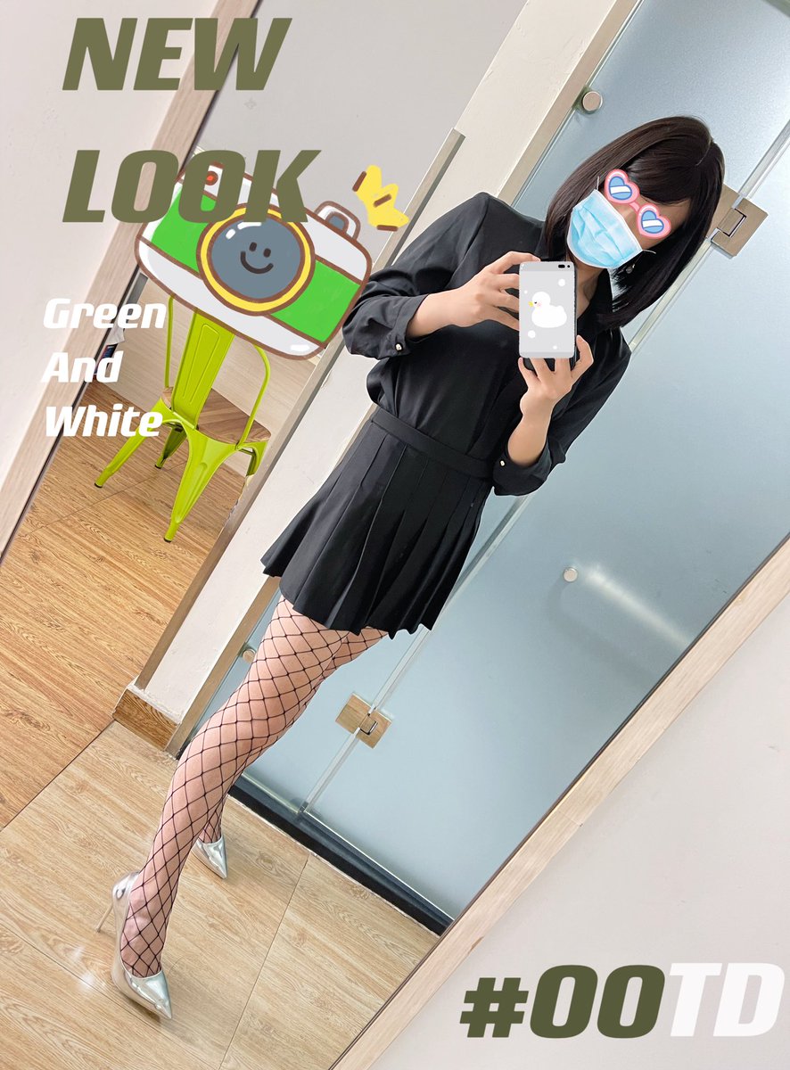 被固定了个非常奇怪且难受的姿势（语文水平有限，难以详细描述），堪比军训蹲马步！

重点是：今天起来大腿酸疼😂😂😂

（发个八百年前的小清新库存图）
#女装 #调教 https://t.co/ZcJedhXXeF