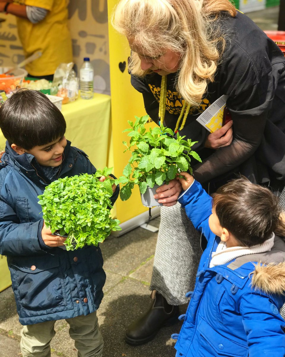 It’s Earth Day today and we’re extremely excited that the team from <a href="/SM_Farms/">Square Mile Farms</a> will be at @TheNourishHub to share their top tips on keeping supermarket herbs alive at home - saving you money and the planet!

The Nourish Hub, London | 12 – 2pm | Friday 22nd April

#EarthDay2022