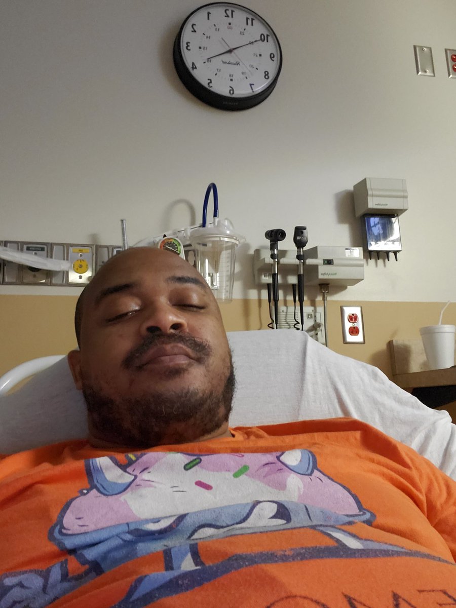 Caykemonster's tweet photo. Look im feeling good but this look of disappointment was amazing #selfhelp #selfcate #selfish #selfie https://t.co/jNLe8LxMHp