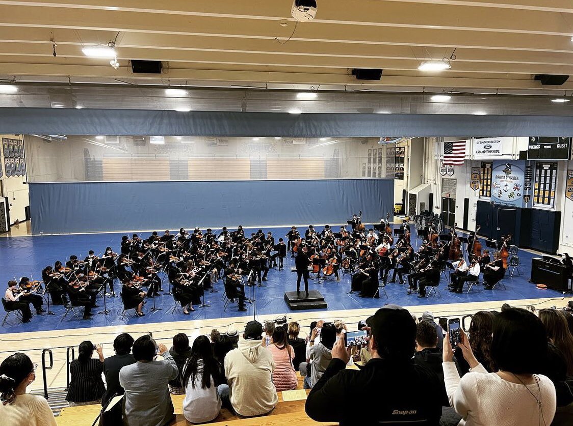 BandViking's tweet photo. For the very first time, the orchestras from all of the HBUHSD high schools combined together to perform an evening of wonderful music. Thank you to our talented students! #hbuhsd #anewtradition #livemusicisbest https://t.co/Ivl7gVYGDH