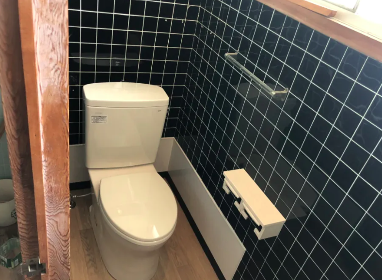 yhearp's tweet photo. 東広島市にある水道業者✨
トイレリフォームやキッチンなどの水回りもリフォームしてくれます😍
お近くにお住まいの方は是非〜💖

☆ネクストプラン西条
https://t.co/kEmzZnAS6M

#東広島市 #トイレリフォーム #水道屋 #水道業者 #水回りリフォーム #蛇口 #水道工事 #リフォーム #リノベ https://t.co/eIIQCuNaZZ
