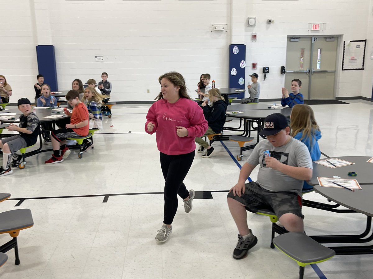 MrHsclass1's tweet photo. Love the commitment to the S.T.A.R.T program. A big shout out to Brenley for winning the essay contest for our class. https://t.co/QGnvwrl4nw