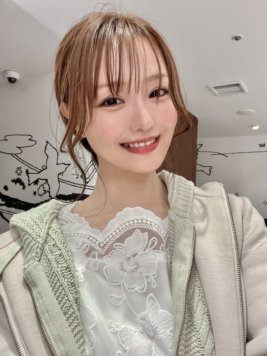 yumarie2's tweet image. ＼　おは金曜日!   ／
ラスト一日、一緒に乗り切ろ〜!˚✧₊