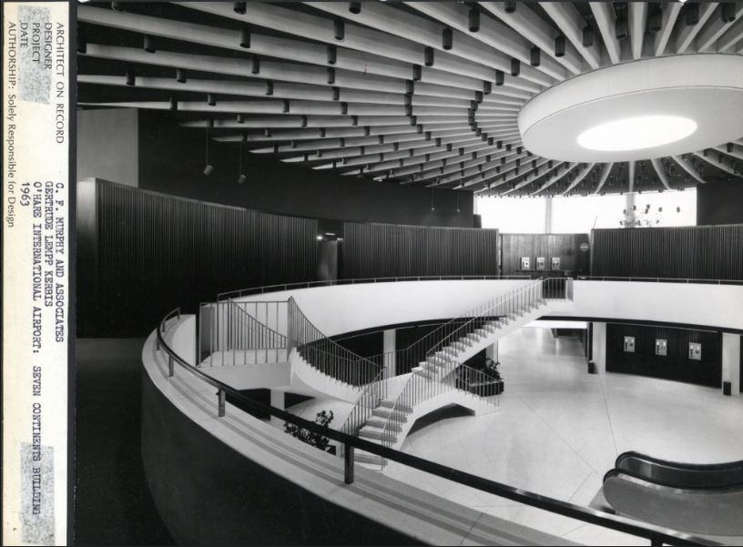Hopeful for the day when Gertrude Kerbis' Seven Continents / O'Hare Rotunda Building is fully restored to its original magnificent mid-century design and becomes a destination once again.

Needs to be a priority.

📸: Gertrude Lempp Kerbis Archive at the Art Institute of Chicago