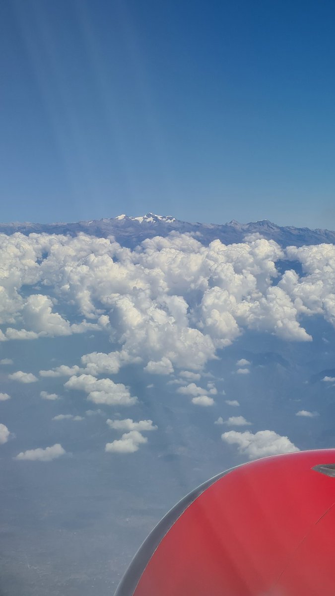 gabrielmor77's tweet photo. Del cielo podemos esperar #EsperanzaParaUnMundoEnfermo @MinSaludCol @ELTIEMPO @BogotaET @Poetadelciel0 @Cuadrado https://t.co/UPpkRH1IM5