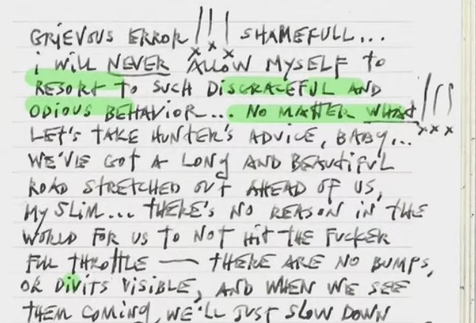 Notas que solían dejarse Depp y Heard en un diario que tenían en común."Nunca me permitiré recurrir a un comportamiento tan vergonzoso..." dice en la tercera foto.