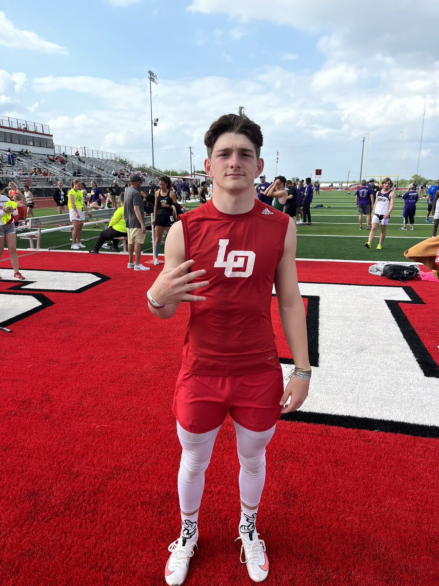 Congratulation to <a href="/LukeOhannessian/">luke ohannessian</a> for advancing to the Regional Track meet in the high jump! Big things coming!  <a href="/LOISDAthletics/">Lone Oak Athletics</a>