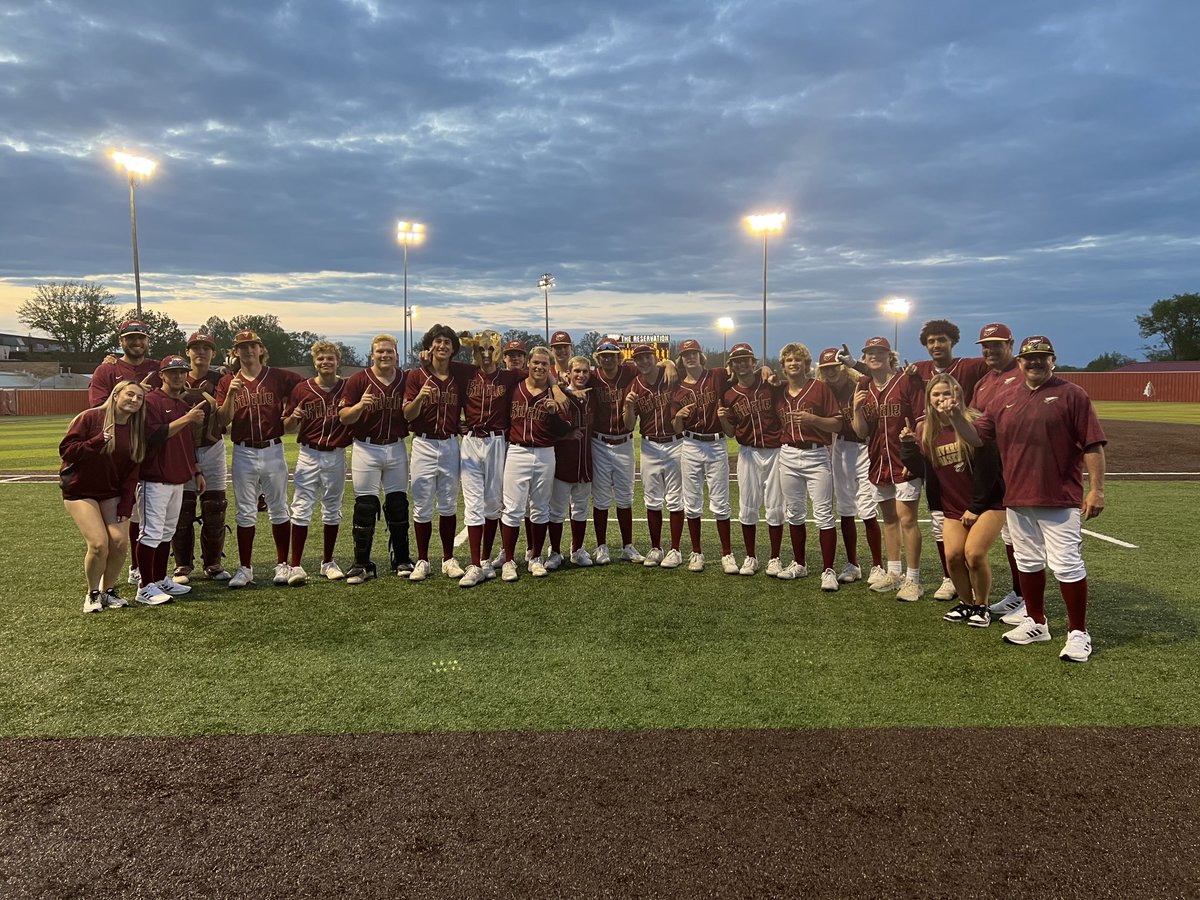 Regular Season District 7AAAA Champions! ❤️🏹💛 ⁦⁦<a href="/RDaleBaseball/">RDaleWarriorBaseball</a>⁩