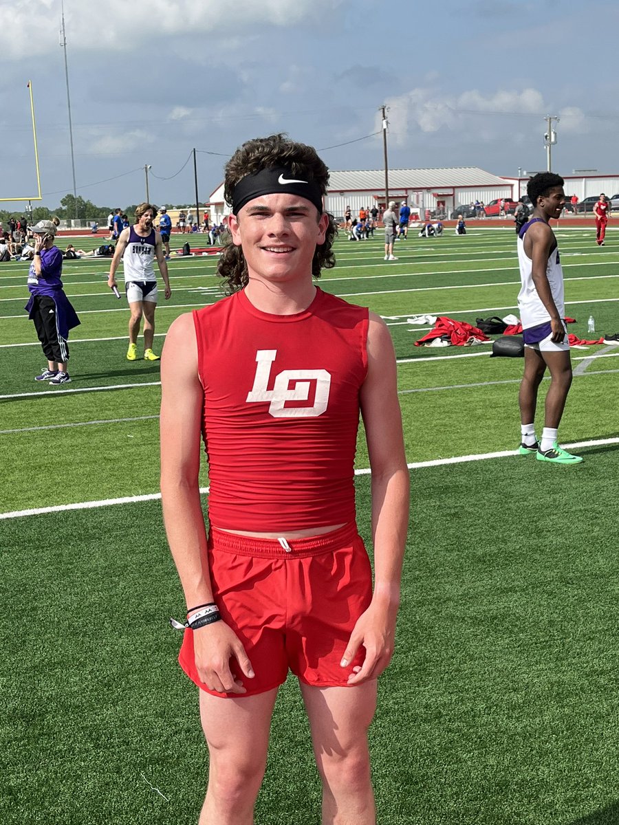 Congratulations to Trevor Boyer for advancing to the Regional Track meet in the 1600m run! Go show out! <a href="/LOISDAthletics/">Lone Oak Athletics</a>