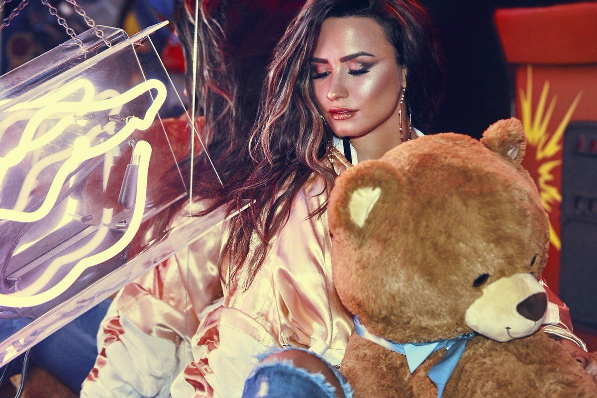 chartdlovato's tweet photo. .@ddlovato’s “Sorry Not Sorry“ are now 12.634.337 streams away to reach 1 BILLION streams on Spotify.

— The song is expected to reach this milestone on the platform in June 15th. https://t.co/qJvALCxsOE