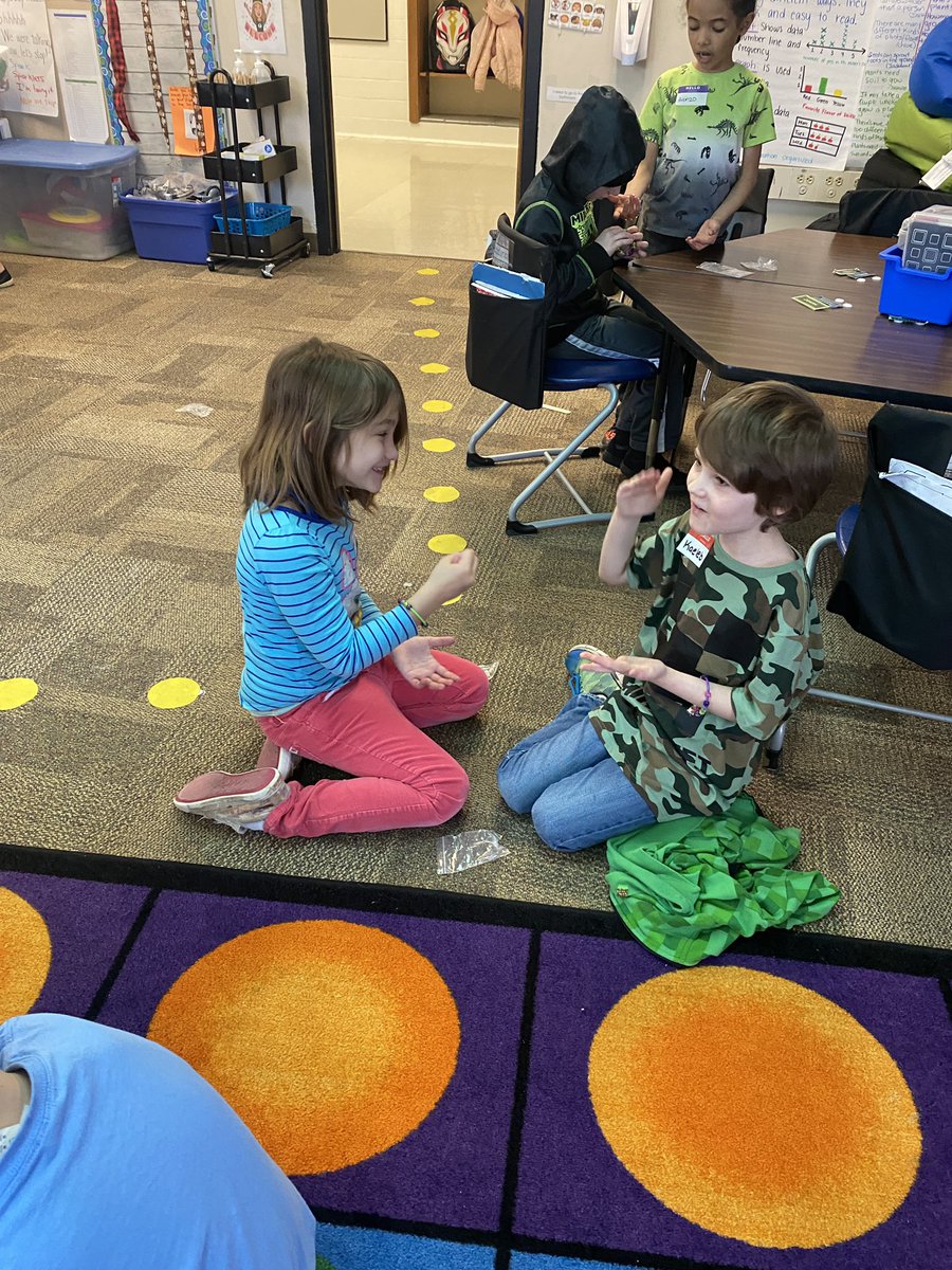 Mrs. Hart tweet media