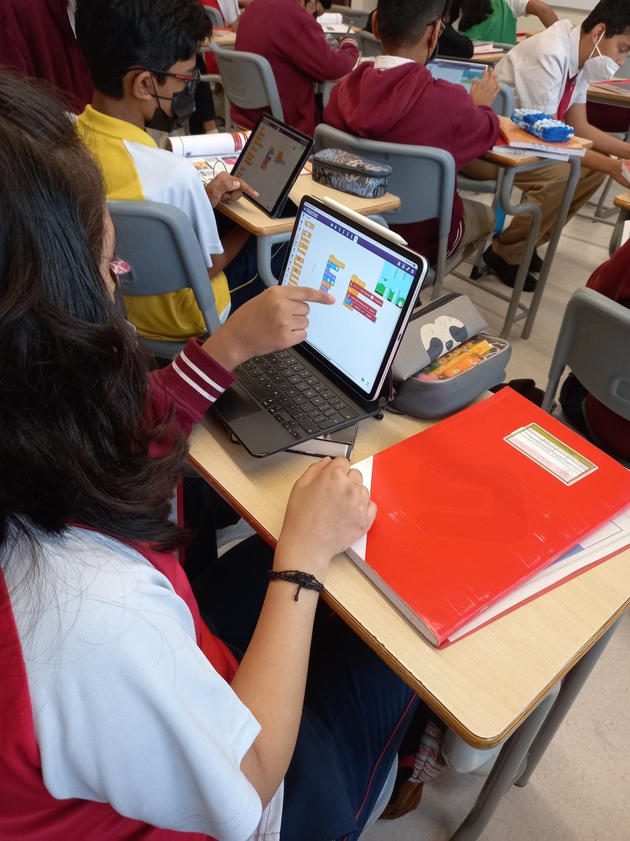 Grade 8D enjoyed programming"Flappy bird using human detection" using pictoblox during the Genius Hour. <a href="/mashanazeem1/">Masha Nazeem</a> <a href="/InnovationNms/">NMS_INNOVATION</a> <a href="/nmsmiddleschool/">GNMS_Middle School_RUNWAY</a> <a href="/JayarajVenetia/">Venetia Jayaraj</a>