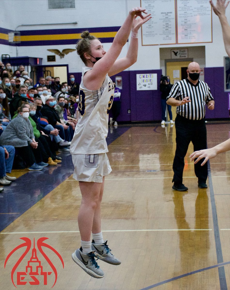 DuanesburgHoops's tweet photo. Congrats to all three of our captains for being named to the @NYSPHSAA “All State” teams. Senior Madison Mayer was named 1st team, Soph Allison O’Hanlon was named 3rd team and Soph Alex Moses was named 7th team. A great achievement for great players and leaders. 🦅 https://t.co/A3lDz9XNdS