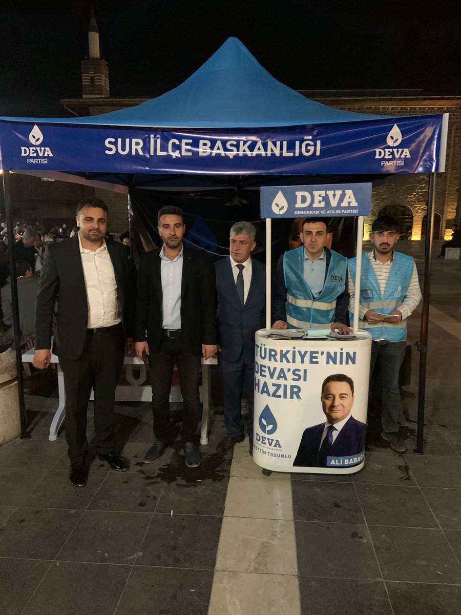 MehmetY10302535's tweet photo. Genel başkanımızın Diyarbakır Sur ziyareti #alibabacan #devasur https://t.co/F1BbqKw1ze