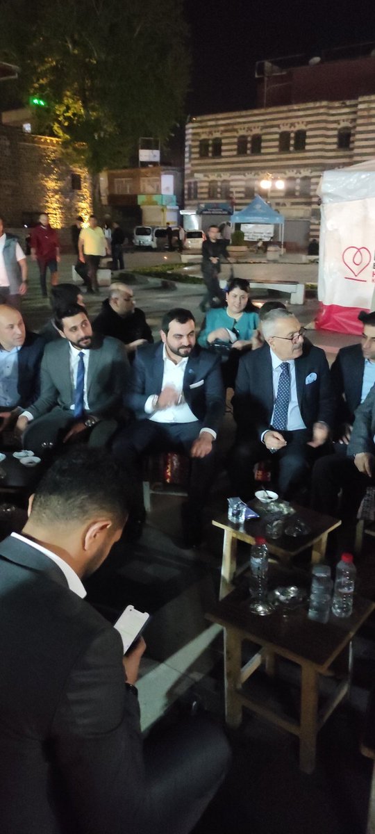 MehmetY10302535's tweet photo. Genel başkanımızın Diyarbakır Sur ziyareti #alibabacan #devasur https://t.co/F1BbqKw1ze
