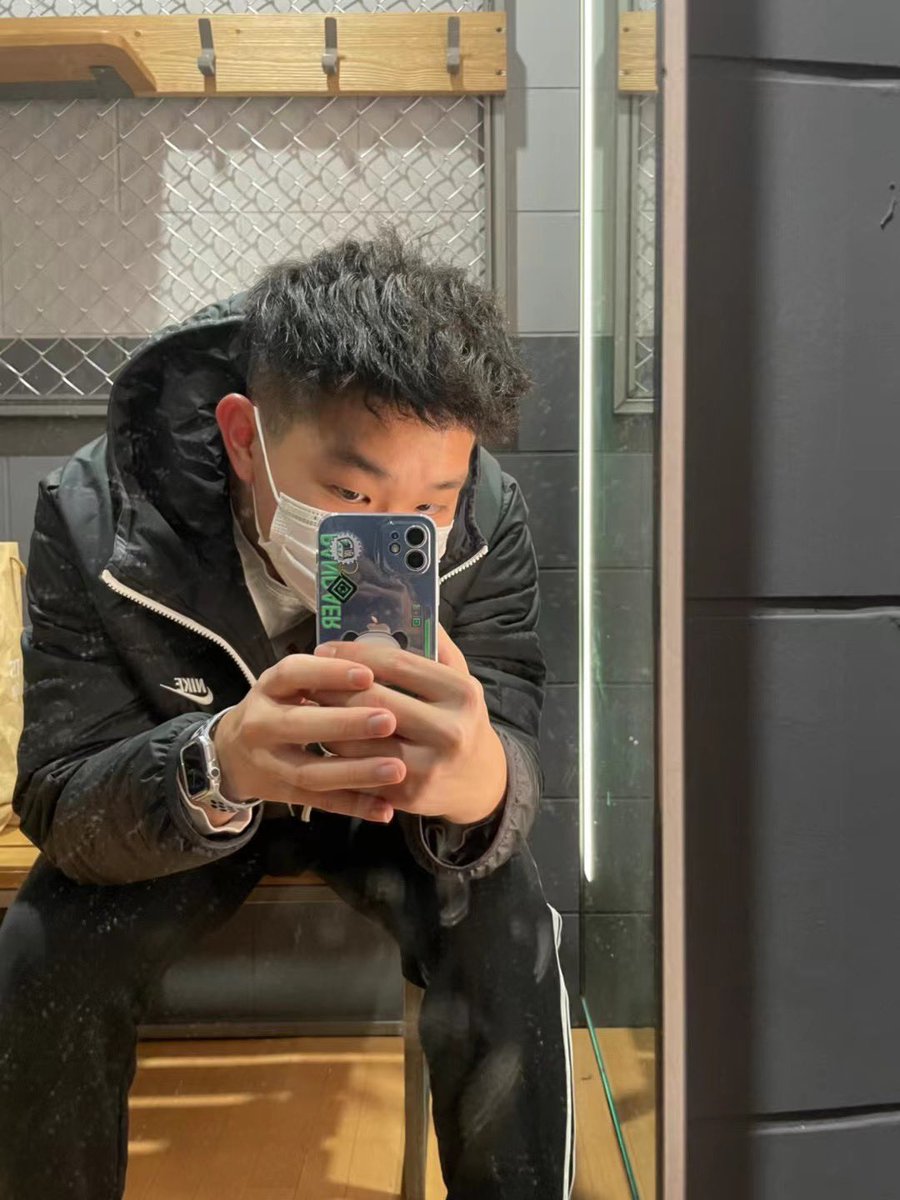 被人遗弃的小🦈 tweet media