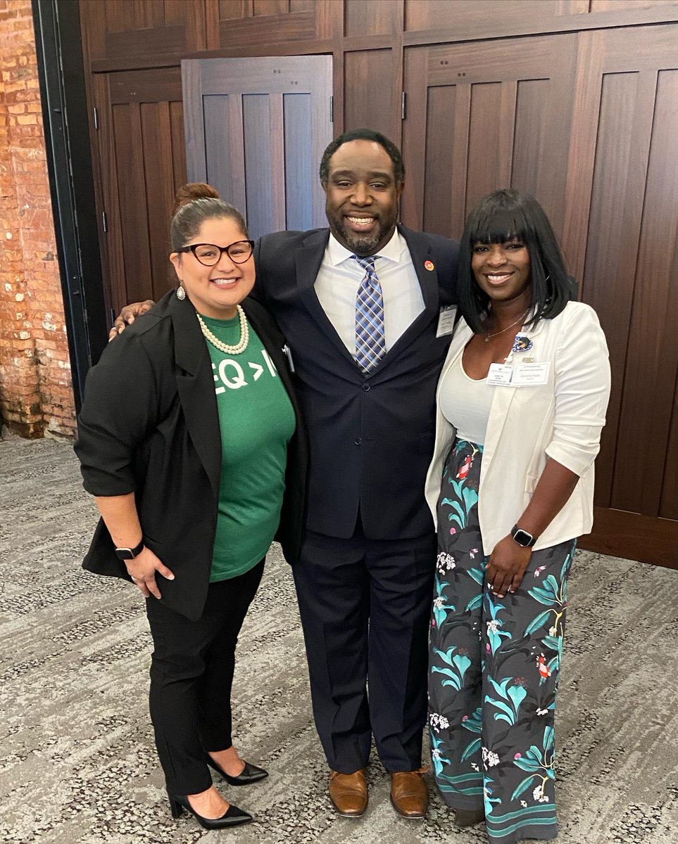 HCPS_RCLS's tweet photo. Thank you @Frameworks_TB for all you do for @HillsboroughSch β€οΈ Such a great event today #SELEbrating our schools and students! #Partnerships #EQ #SEL @AddisonGDavis https://t.co/21Qwpwzk9C