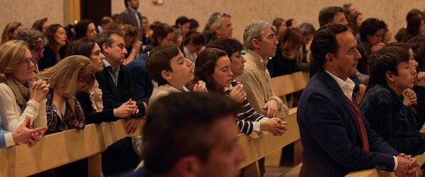 The documentary “Alive" tells the stories of five people changed by their encounter with the real presence of Christ in the #Eucharist during Holy Hour. It opens across the U.S. for one night only April 25. | thecentralminnesotacatholic.org/priest-film-on… #EucharisticRevival