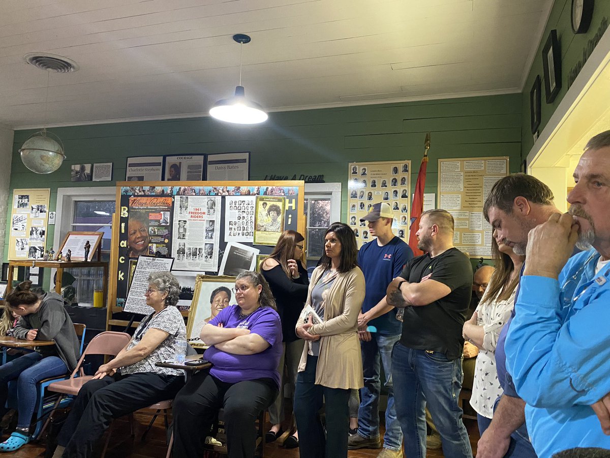 JamesForAR's tweet photo. Tonight we visited Randolph County for a meet the Candidates Democratic & Republican Pie Auction.
I keep getting out-bided for coconut cream pies by this amazing crowd & that’s ok.
Tonight, we are enjoying fellowship with the community listening & unifying.
#JamesForSenate https://t.co/2wSaAxHb2G