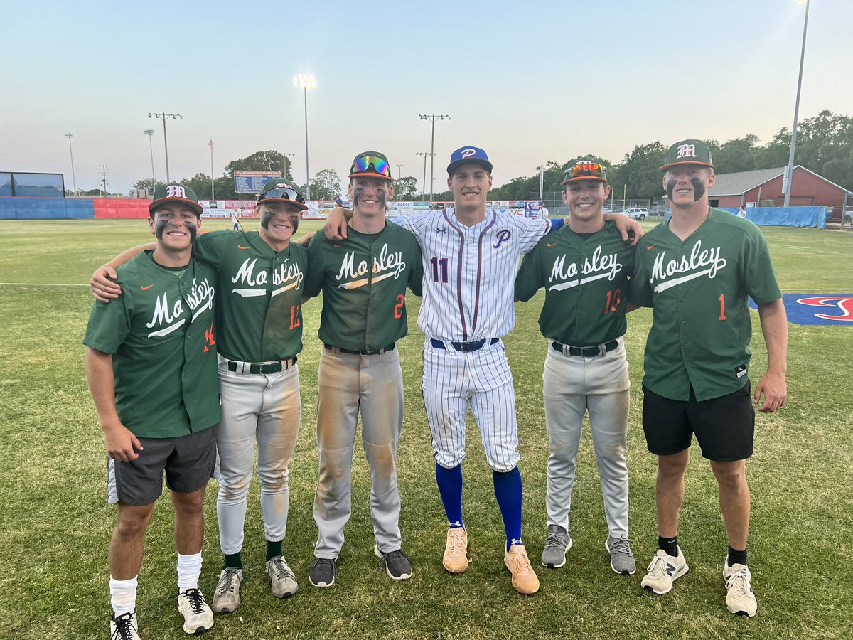 Great group of guys and played a great game. Can’t wait to share the field with them in the fall! #dores⚓️ <a href="/Tyler_Younger3/">Tyler Younger</a>