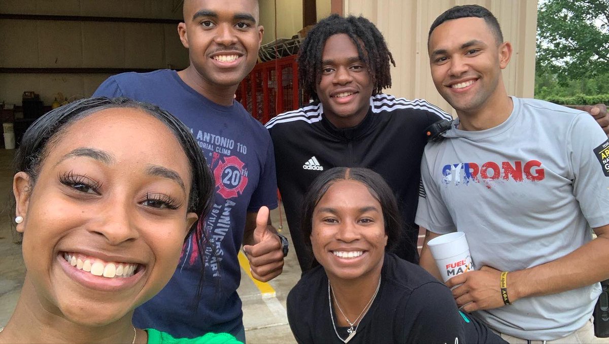 phi_honor's tweet photo. Community Service with the Prairie View Fire Department 🔥 https://t.co/3jyyYq84sy