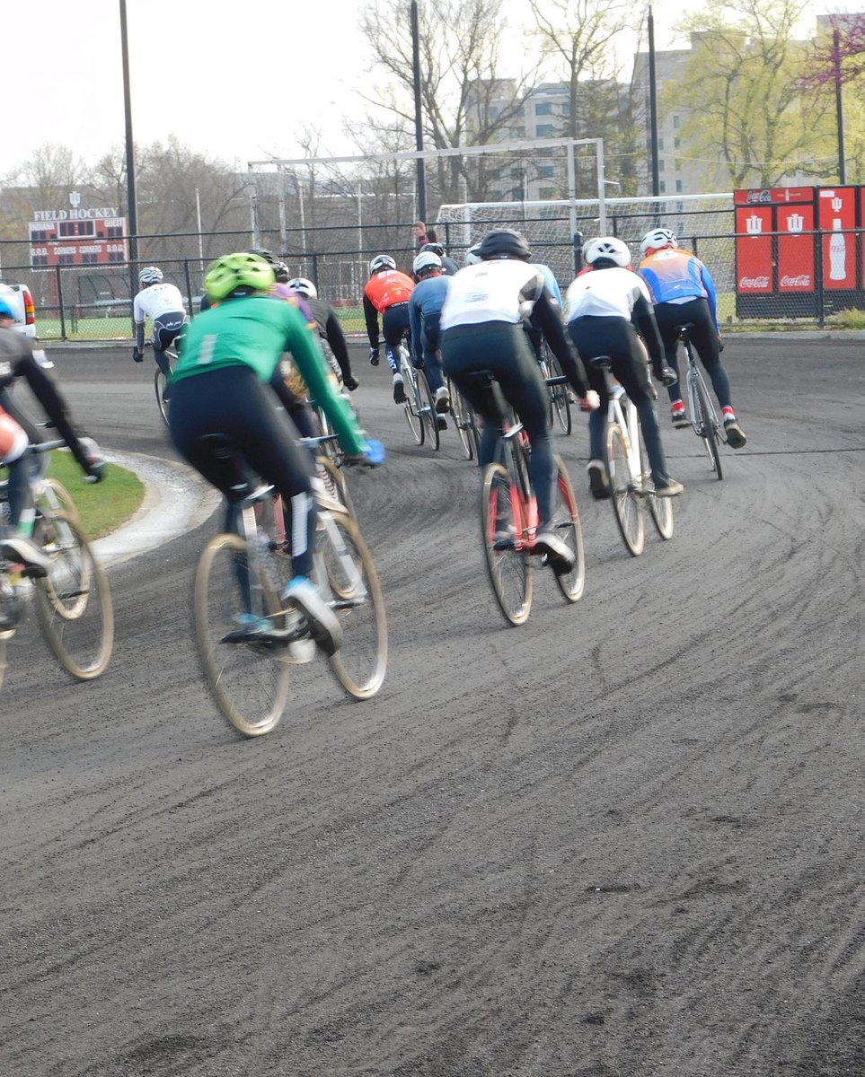 NicksEnglishHut's tweet photo. @IUDMCycling Scenes from practice this week. #IUDMCycling #Little500 #RaceWeek #BikeRace #Practice #IU #GoIUDMCycling #GoHoosiers #VisitBtown #NicksEnglishHut #NEH https://t.co/xEGcd9w5ir