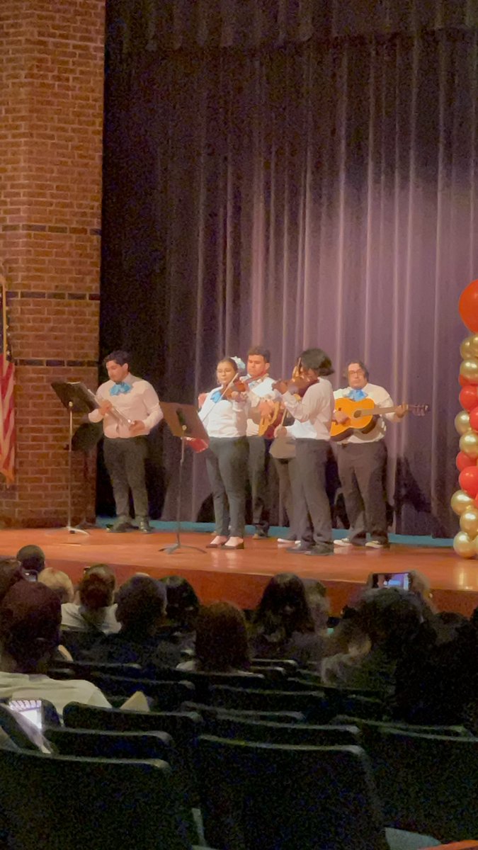 Thanks to our Harlan Mariachi! Y’all are great 😌