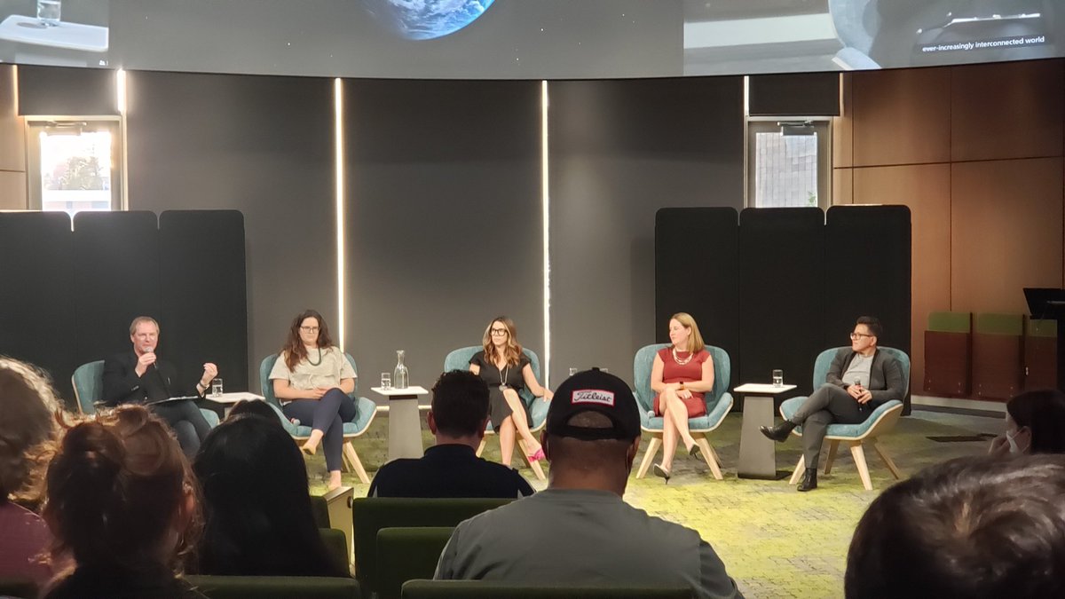 ASU_SFIS's tweet photo. Andrew Maynard asks what do we think about when we consider the future in 30 years?
@ASUCollegeofGF @ASUGlobalFuture
@2020science #ASUEarthWeek https://t.co/PymR1m5YGL