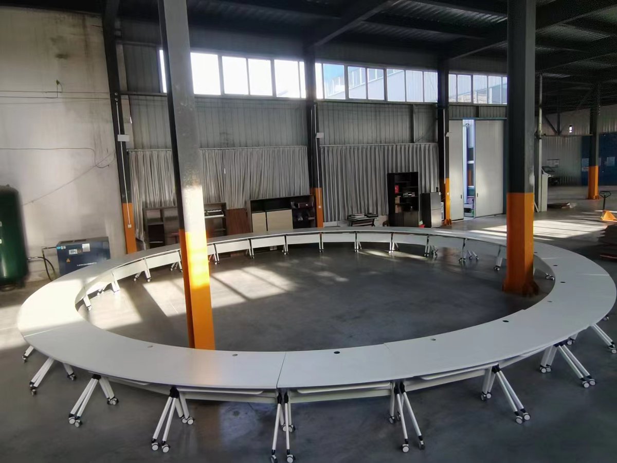 feite_pu's tweet photo. Customized ten-meter diameter round conference table completed. https://t.co/yzdBnJ8t7r