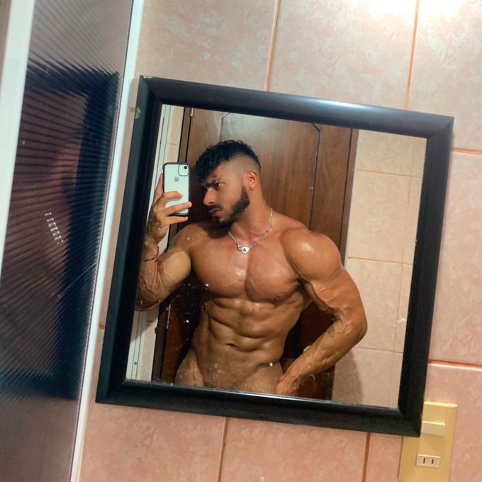 Watch Ottoniel Yañez's leaked NSFW photo on TwXstars