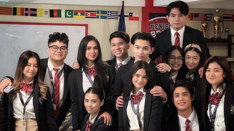 limersquadofc's tweet photo. βSee you tonight BEARkada!β πβ€οΈ
Ctto: direk @cvovidanes IG Story
#HesIntoHerSeason2
#LimerVeloso | #Limersquad https://t.co/ETV7H46fMw