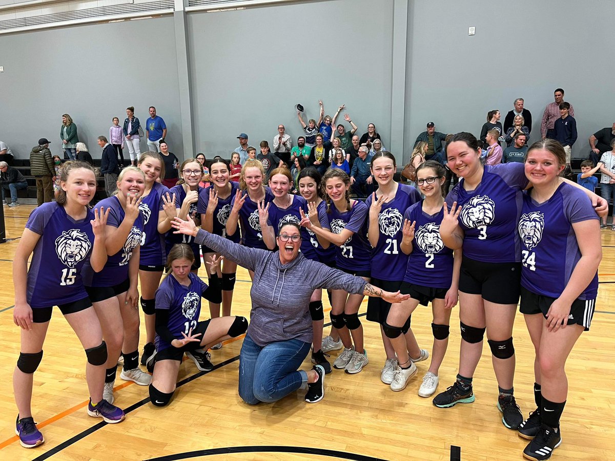 gdasgfmo's tweet photo. WIN for the Lady Lions tonight! #gloriadeoacademy #volleyball #springfieldmo https://t.co/6oSpb5Mm6y