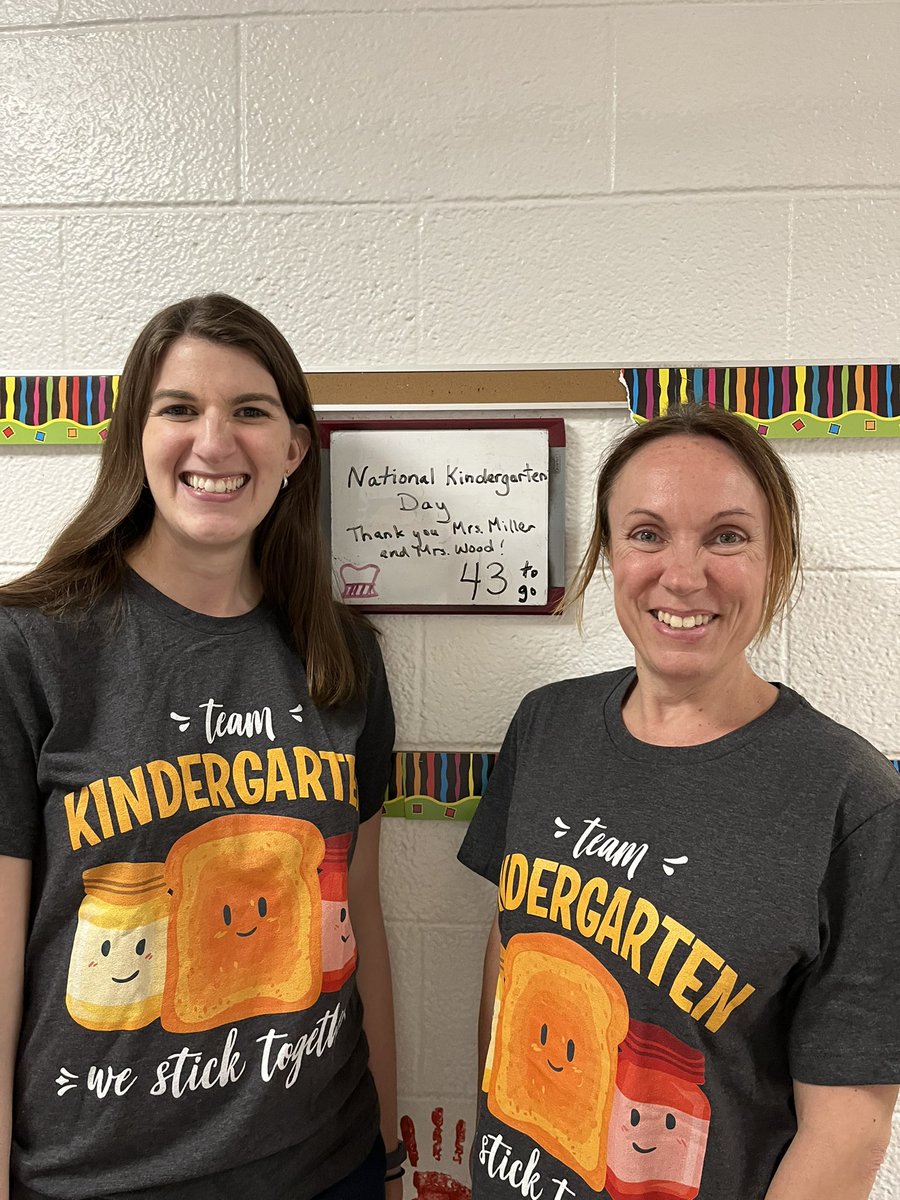 MrsKWood14's tweet photo. Happy National Kindergarten Day from the Hamilton Kindergarten Crew! 😊 @BRRSDHamilton  #westicktogether https://t.co/6zXyfYsHfK
