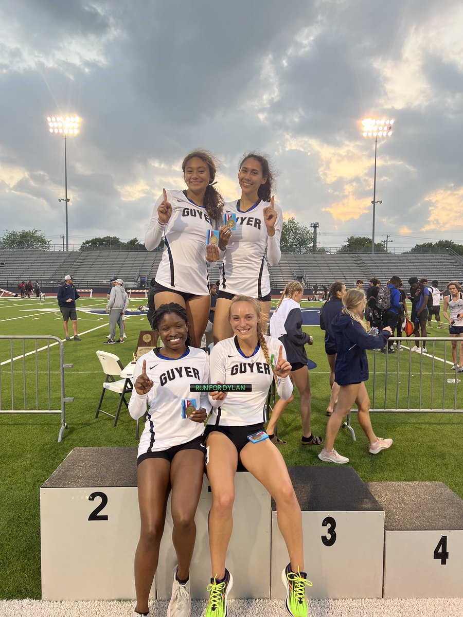 🚨DOWN GOES A 10yo SCHOOL RECORD🚨
<a href="/sophia_day15/">Sophia Day</a> <a href="/gyordanbrooks29/">Gyordan Curtis</a> <a href="/alexandrgilmore/">alexandra gilmore</a> &amp; <a href="/emmaalvord/">Emma Alvord</a> run 3:52.89 in the 4x4!! 

We finished 3rd as a team at our Area Meet! It’s always a great day to be a Wildcat!