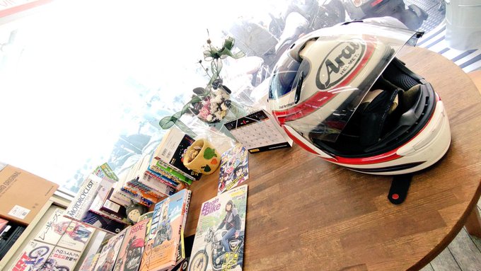 明日は市役所近くの中央ホンダさんでぶちうまクレープを是非!
24時間ほど早く到着したのでうちの子を診てもらってます🙏🙏 https://t.co/GP6QKEENei 