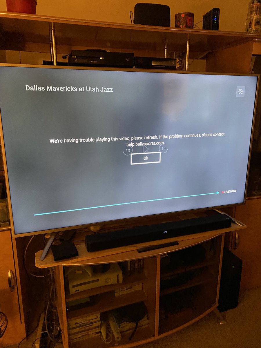 jennimaynoble's tweet photo. This you, ⁦@BallySportsSW⁩ ??? ⁦@SteampunkMuppet⁩ 🤦‍♀️ #Frustrated #ThisAppSucks https://t.co/gZAc6dHAPu