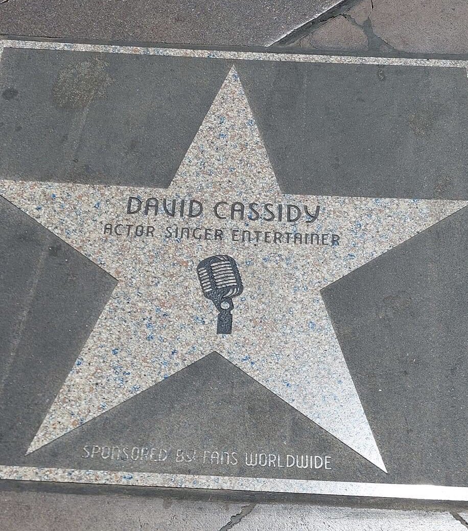 cassidy_lv's tweet photo. @johnnykats 
David Cassidy was honored with his Star on the LVWOS April 12, 2022, which would have been his 72nd Birthday!⭐️⭐️⭐️⭐️⭐️⭐️⭐️⭐️⭐️⭐️ https://t.co/3SliKr6QbQ