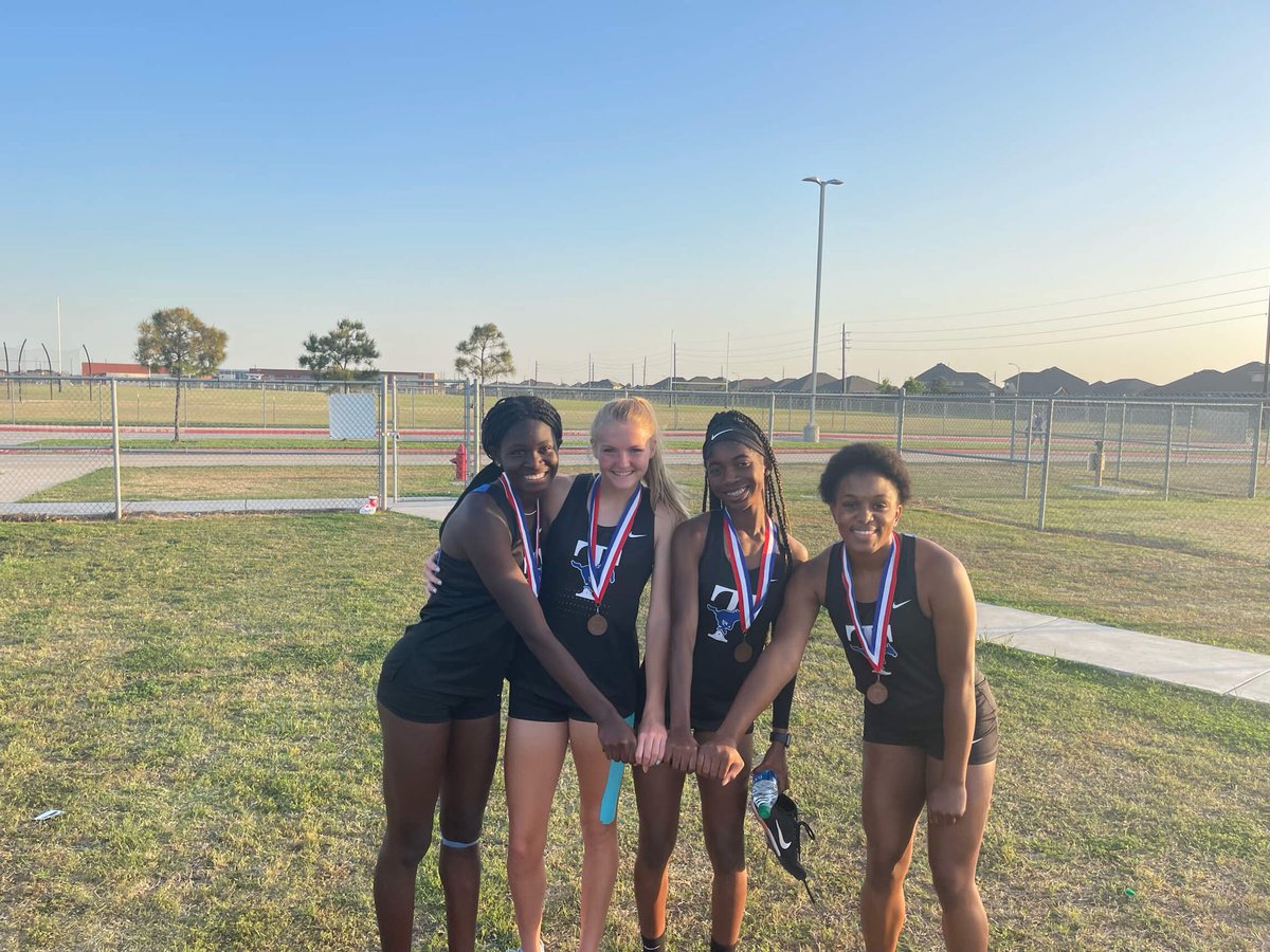 THS XC/Track & Field tweet media