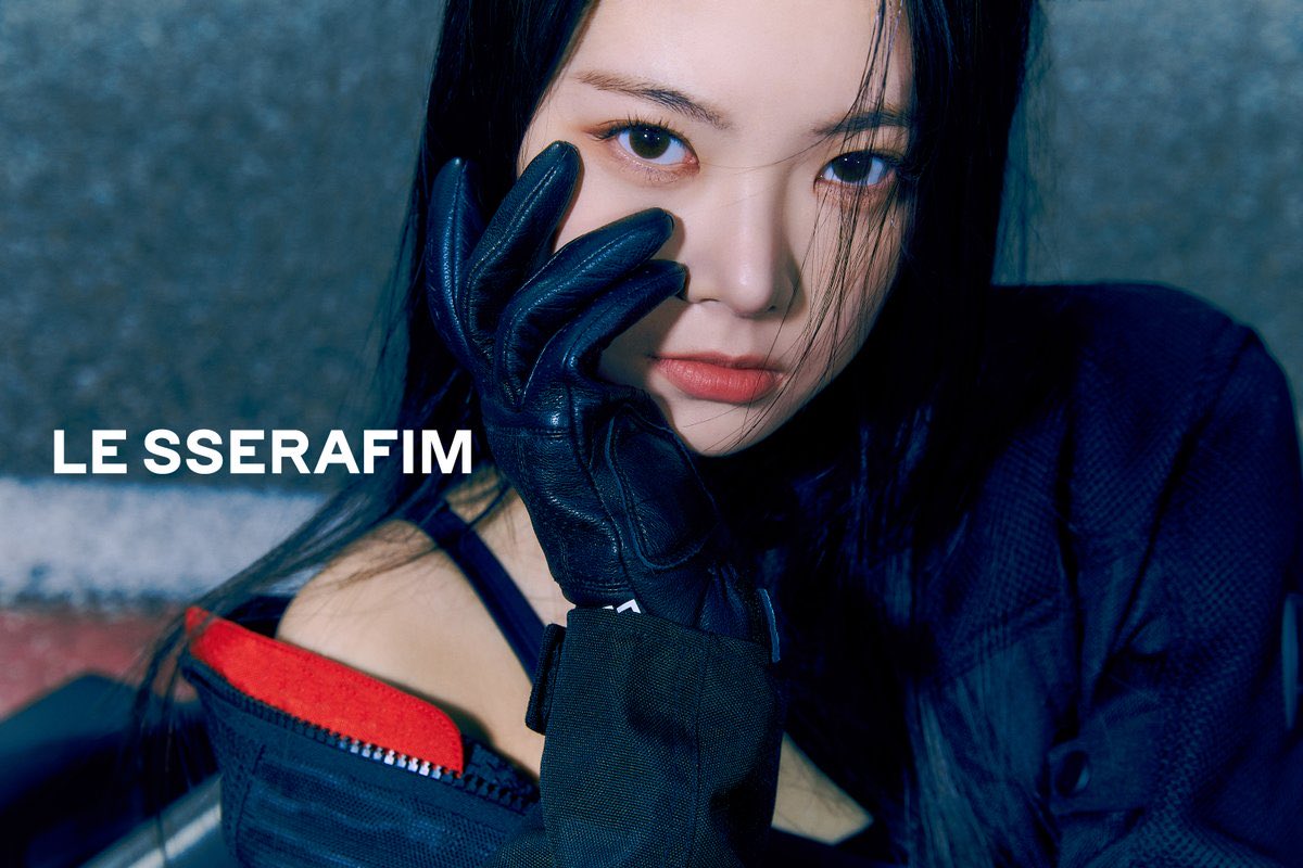 chaeunhong's tweet photo. In spite of all the effort I spent in flexing myself as a new heartthrob, I'm still my group baby maknae. https://t.co/0FIS1aiPbE