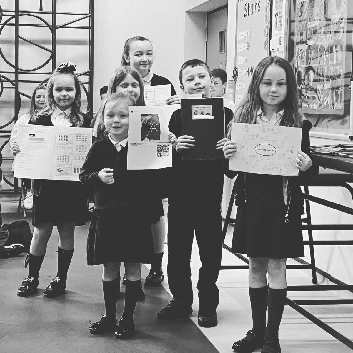 murdishawwest's tweet photo. Our Star Writers this week... #mwcpEnglish #mwcpwrite #welldone #proudofmyselfie #mwcpcelebrate #mwcpcare #care #cooperate #achieve #respect #enjoy βοΈ π« π ππΌ https://t.co/jNTupZfTIH