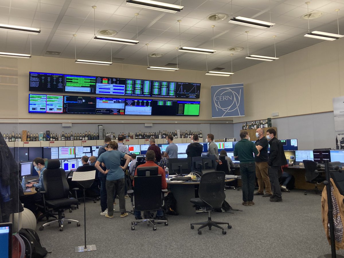 apmfgodinho's tweet photo. The noise level is rising here in the @cern control centre, because today is #restartingLHC day. A first for me…super exciting! And a privilege to be working with great science communicators #IWorkWithGreatPeople #BehindTheScenes https://t.co/cETPcSwQA1