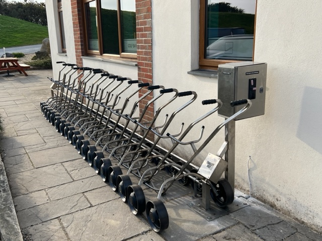 We have 20 new stainless steel trollies that can be hired from the pro shop. No need to thank us!!! #boringdongolf #golfplymouth #golfshop