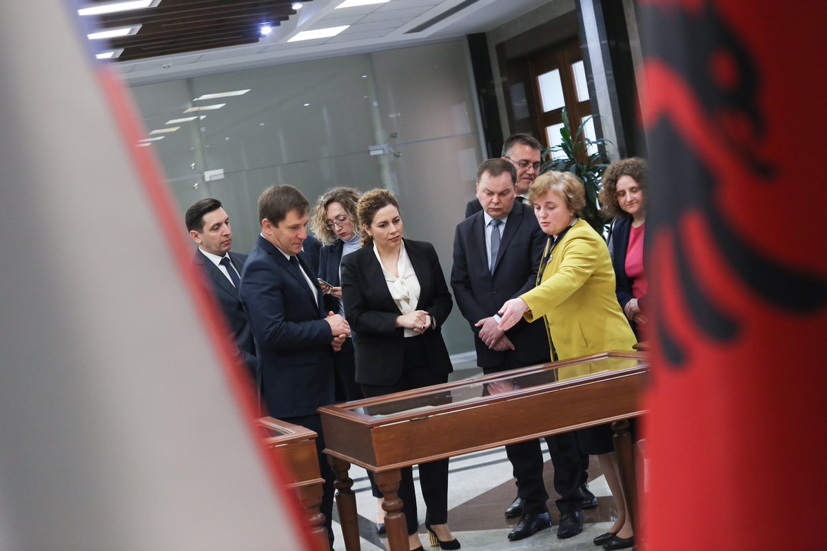xhacka_olta's tweet photo. 100 years ago 🇦🇱 established diplomatic relations w/the former Czechoslovakia. Today,we celebrated our growing friendship &amp; coop w/🇨🇿&amp;🇸🇰.Grateful to both for being such reliable friends&amp;supporters of🇦🇱#EU integration.Looking fwd to working closely together during 🇨🇿 EU Presidency https://t.co/syNx6j0jvi