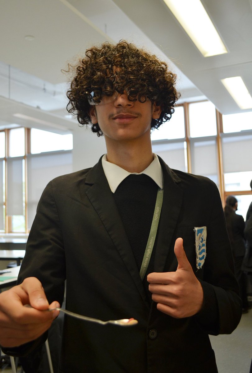 DormersWellsHS's tweet photo. Year 11 have been spending their lesson completing a respiration core practical... with maggots!

#HighExpectations #Practical #ActiveLearningBehaviour #TeamWork #WorkingHard #GCSEScience https://t.co/8ExHV5scm4