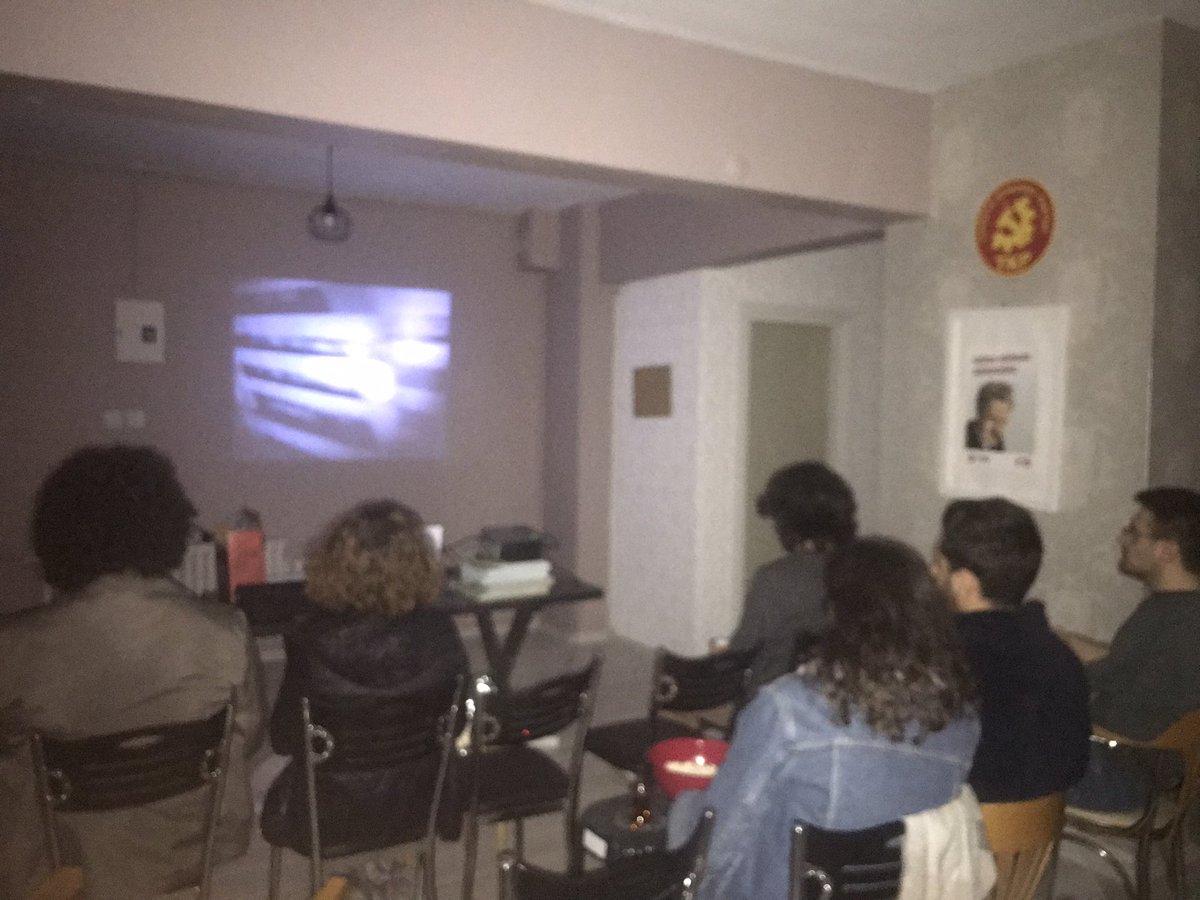 binevlersemtevi's tweet photo. 21 Nisan Perşembe günü semtevimizde “Film Gecesi” etkinliğimizi gerçekleştirip arkadaşlarımızla beraber “Maden” filmini izledik. Etkinliklerimize katılmak için bize mesaj atabilirsiniz! https://t.co/ASZb4yVfr5