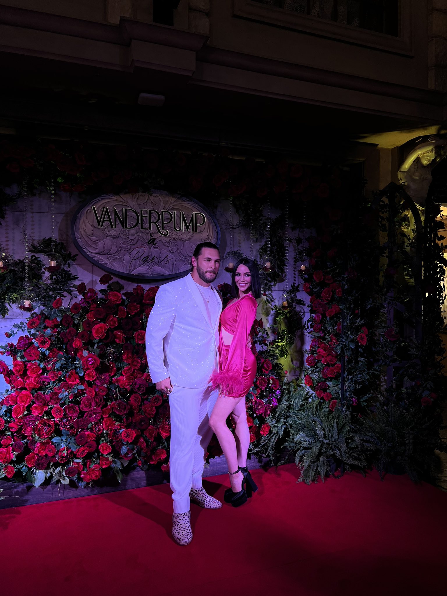 Paris Las Vegas on X: Love is in the air at the Vanderpump à