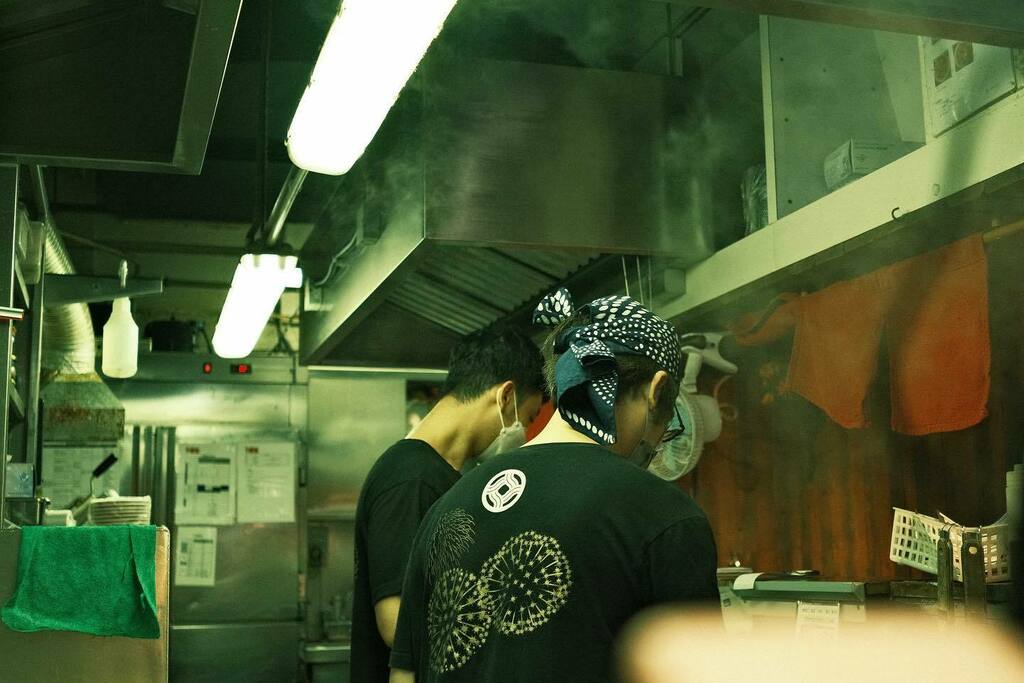 chakler's tweet photo. 10% of a ramen is the vibe. https://t.co/h26e9bOgpY https://t.co/sC5jZ373Zf