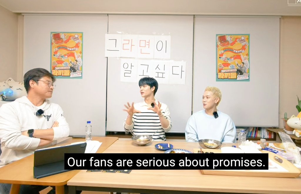 teumeragu's tweet photo. Our biggest flex as a teume,  @treasuremembers always value their fans hard works. They always include treasure makers in every single work they have. They are not ashamed of bragging their fans because they know how they act and behave. I just love how transparent+
#TREASURE https://t.co/uurMeyMhEc